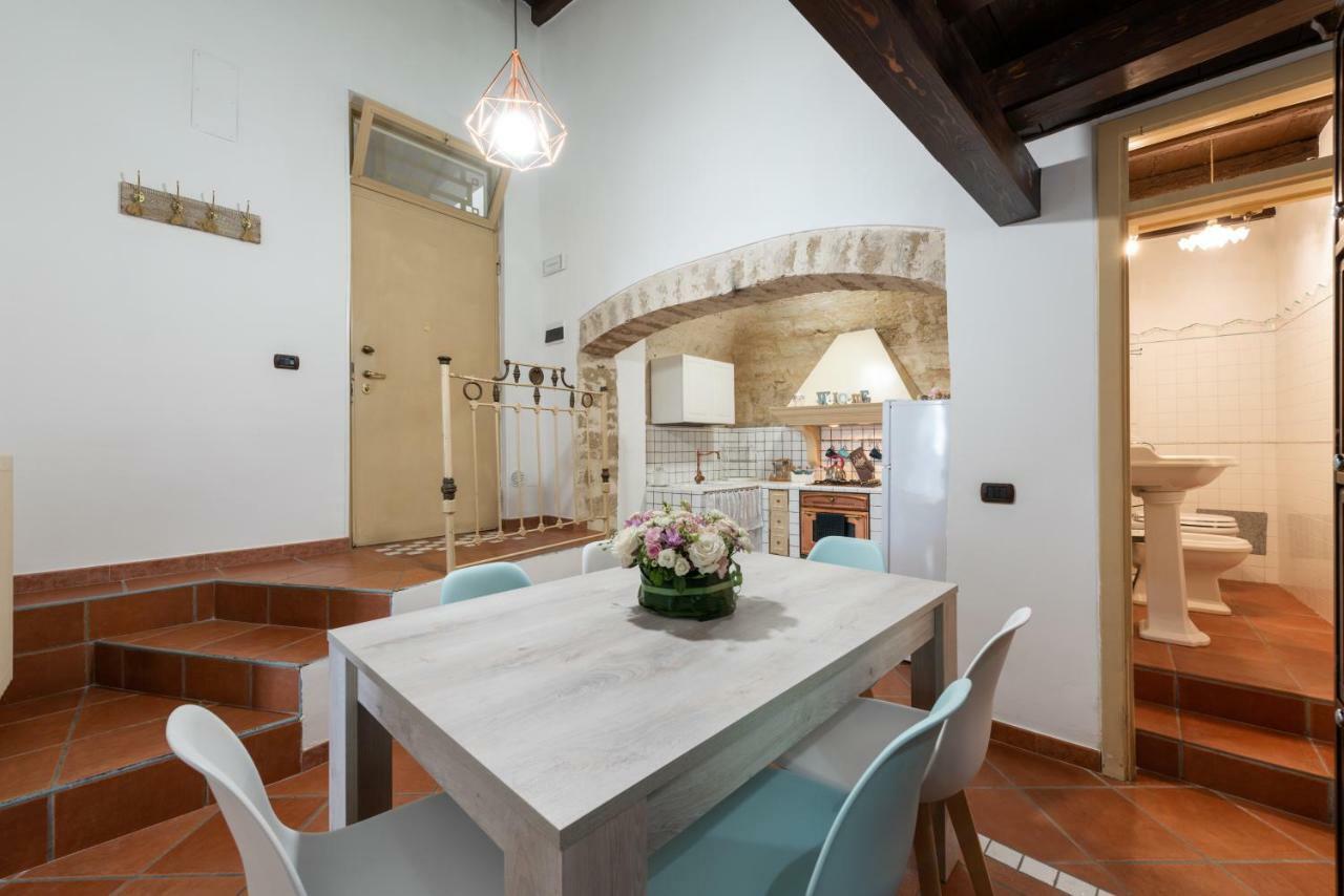 Old Town Loft M8 Bari M8Apartments ภายนอก รูปภาพ
